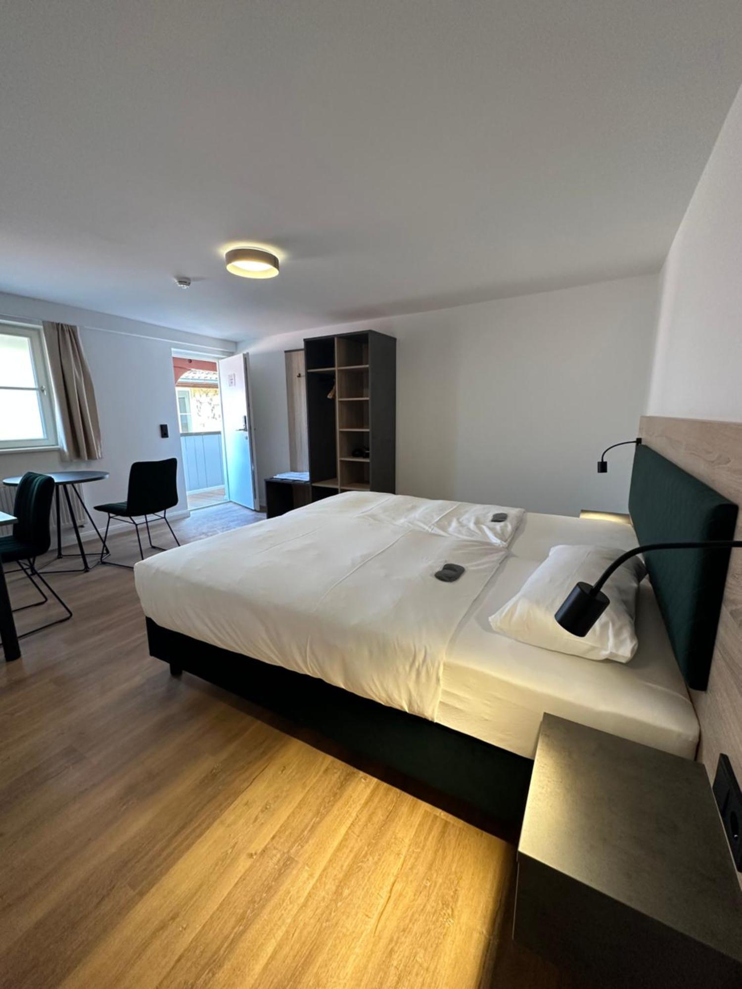 Hotel Hopfenhotel Am Adenauerufer 3*