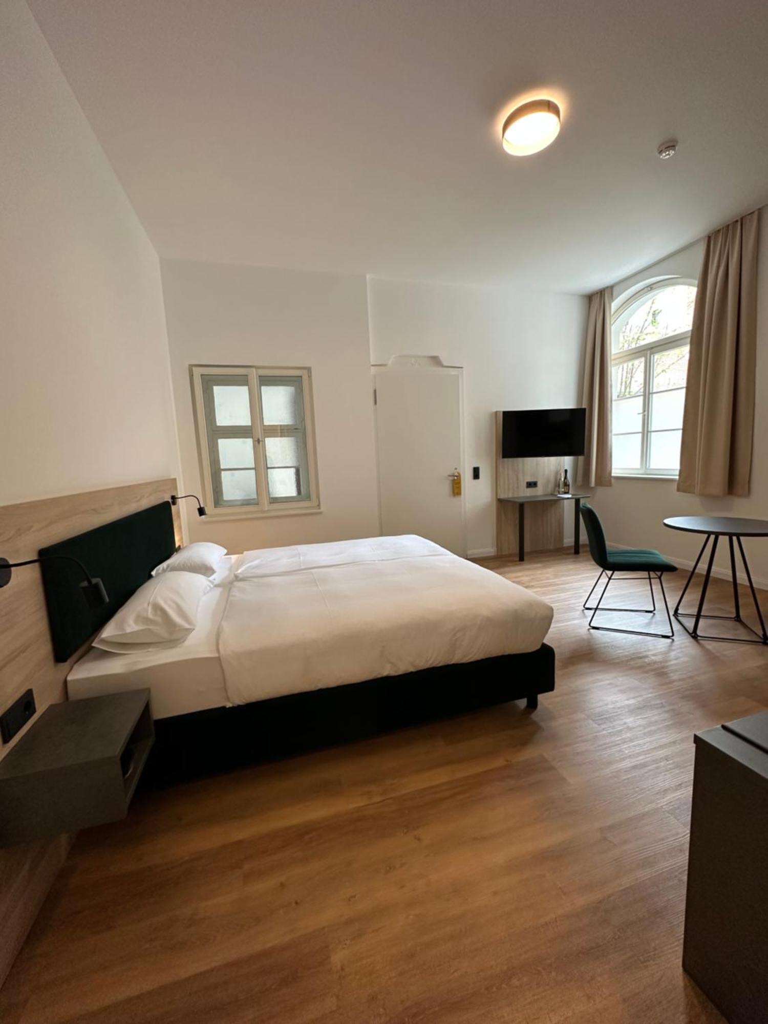 Hopfenhotel Am Adenauerufer