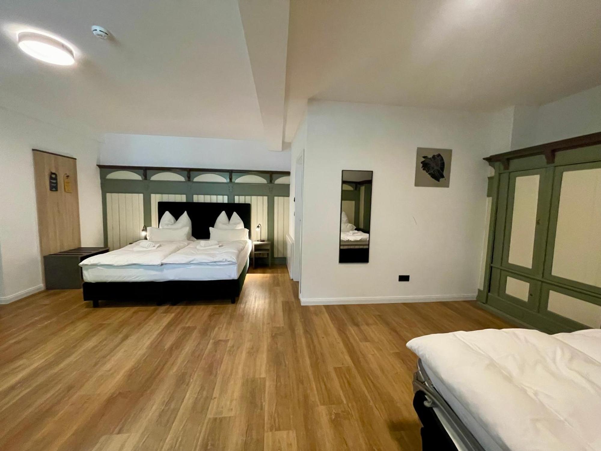 Hotel Hopfenhotel Am Adenauerufer