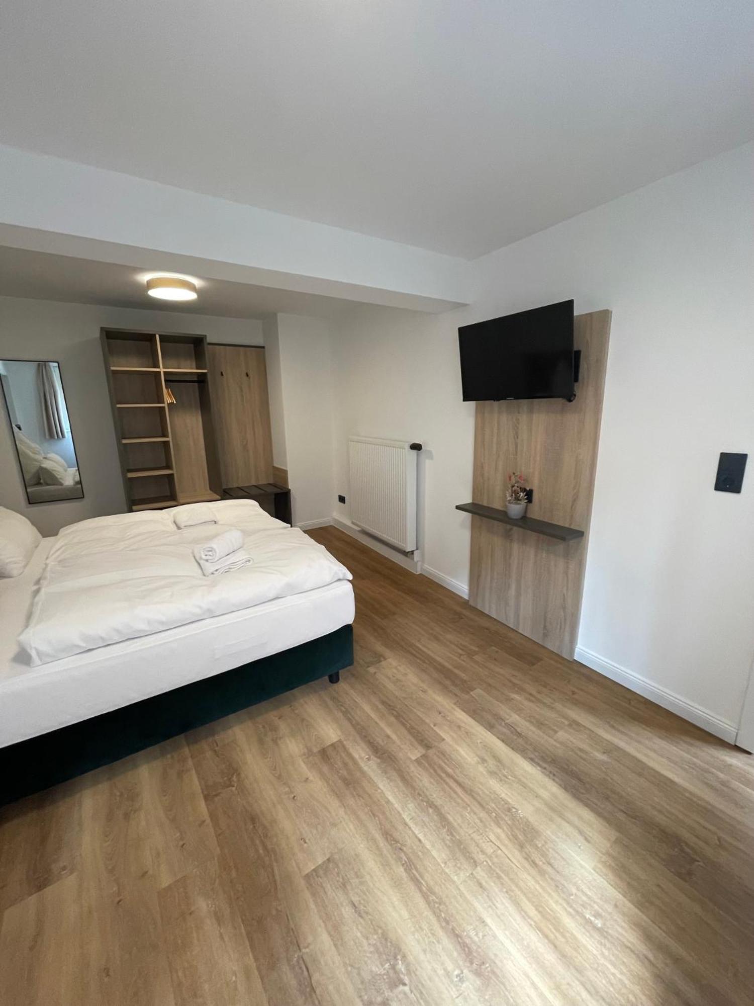 Hopfenhotel Am Adenauerufer Hotel
